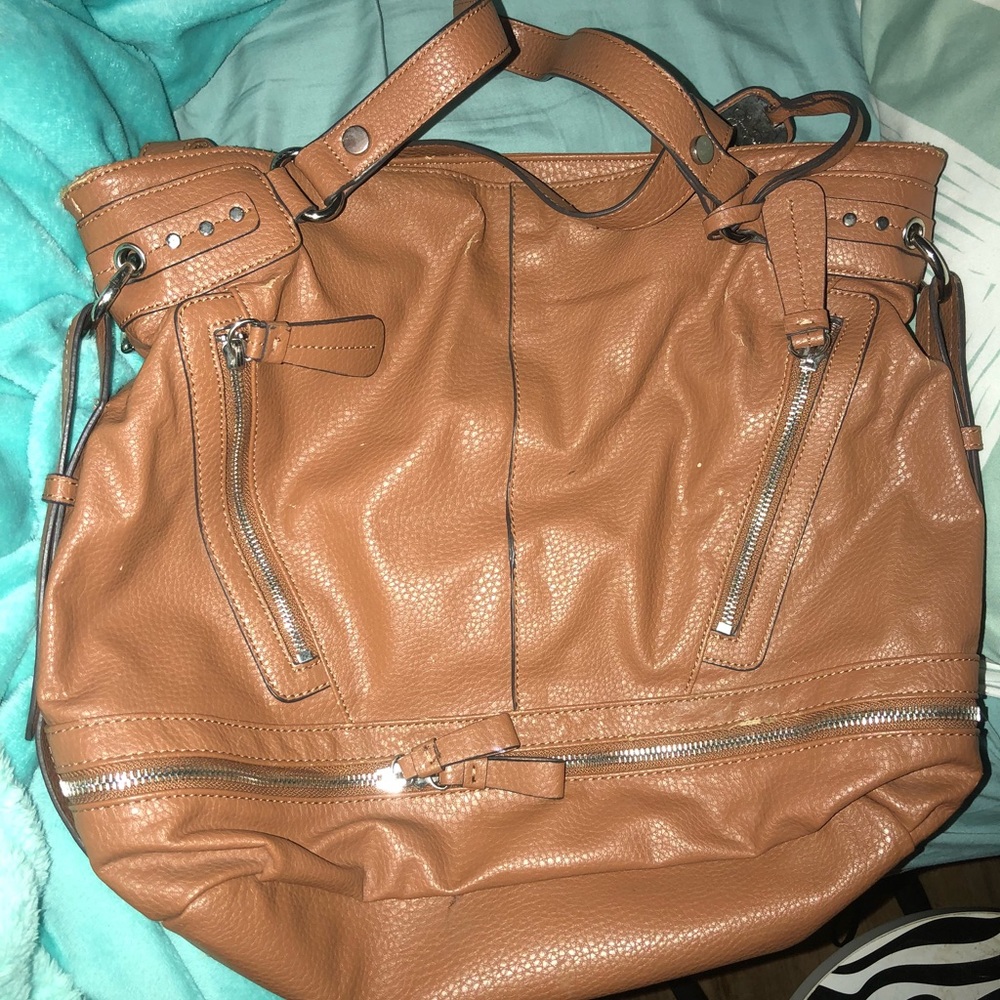 Jessica Simpson purse